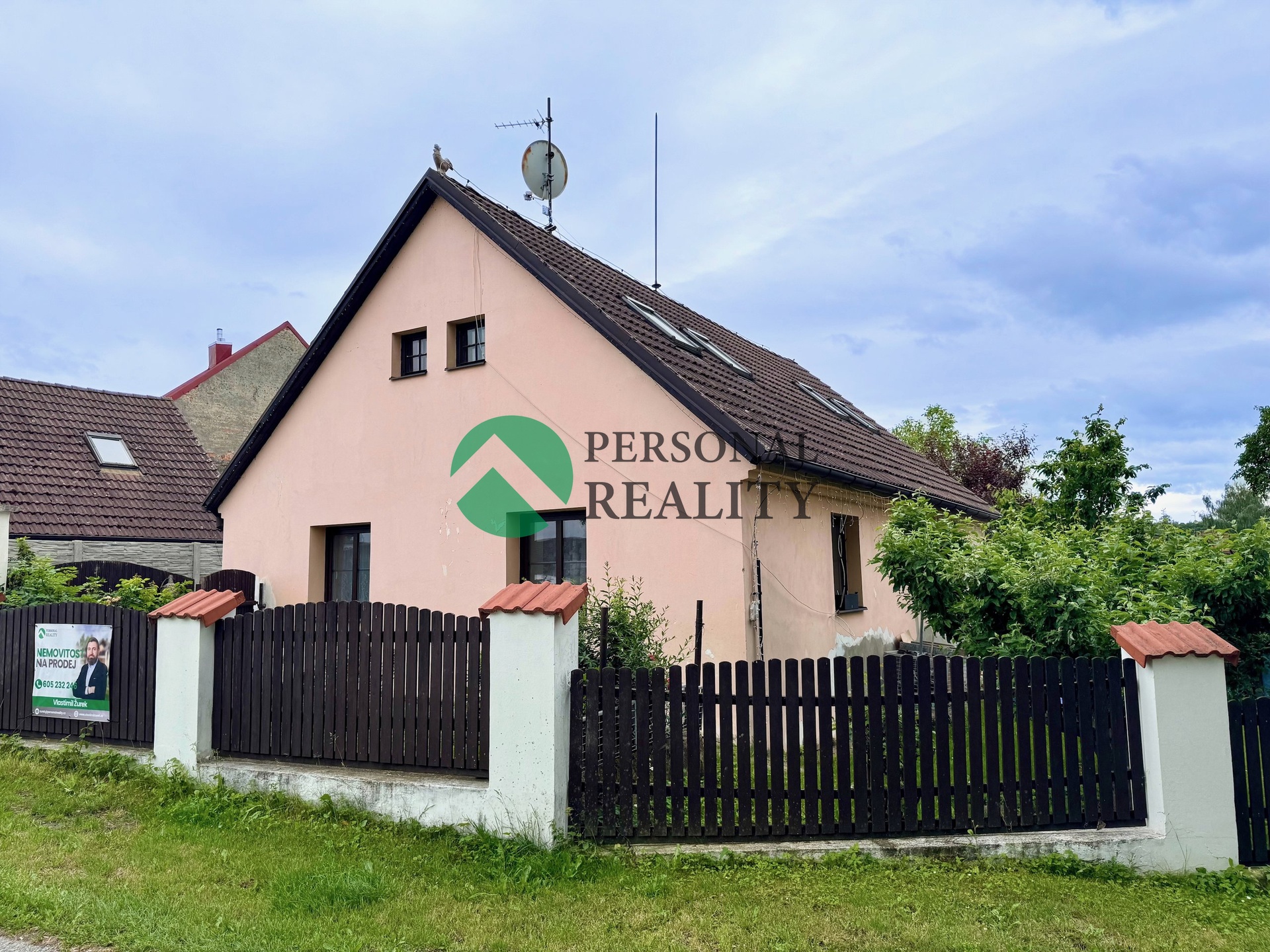 Prodej, rodinný dům 2x 3+1 se zahradou 554m2, Vodňany - Pražák