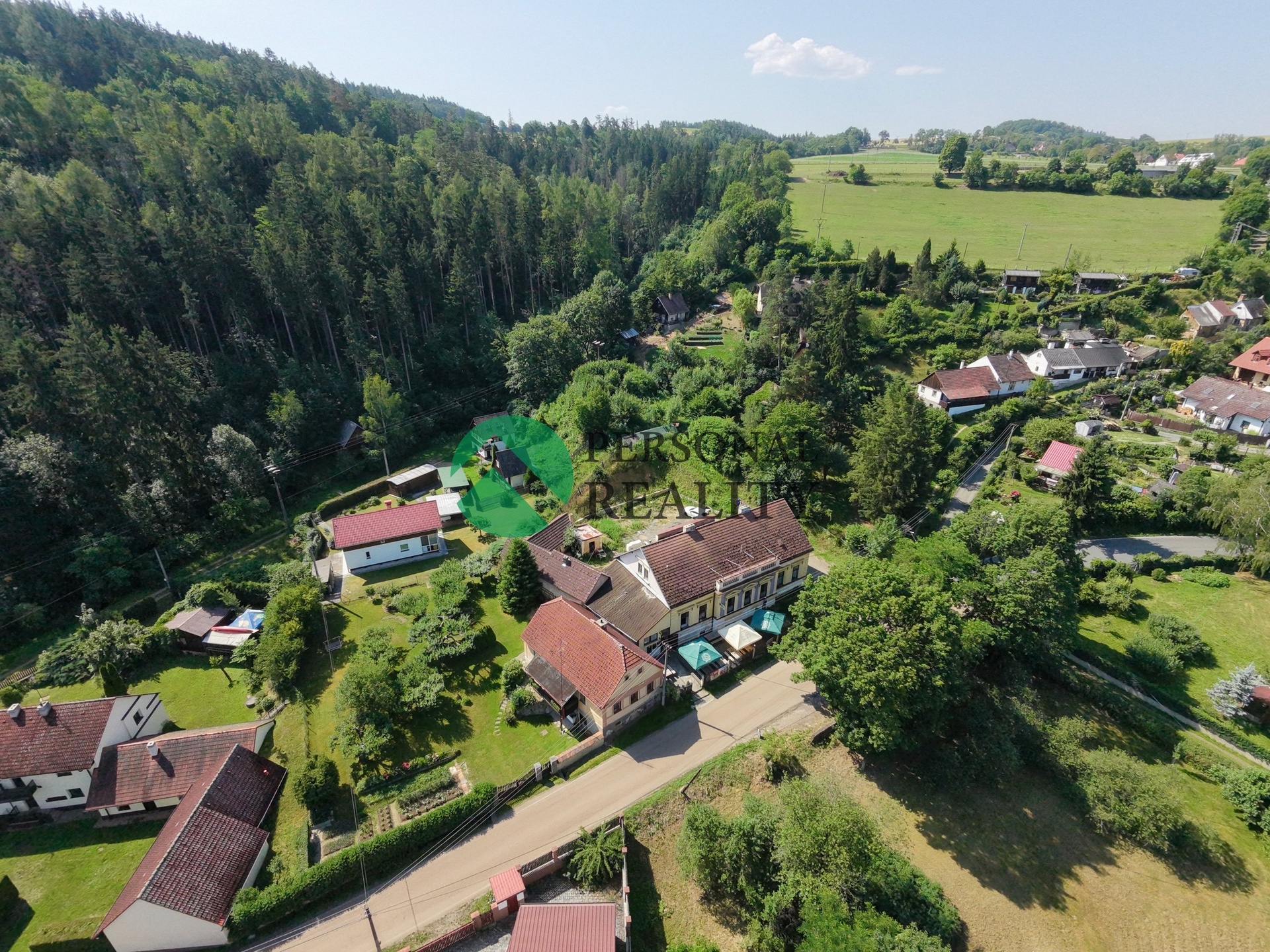 Prodej domu, restaurace, Zvíkovec